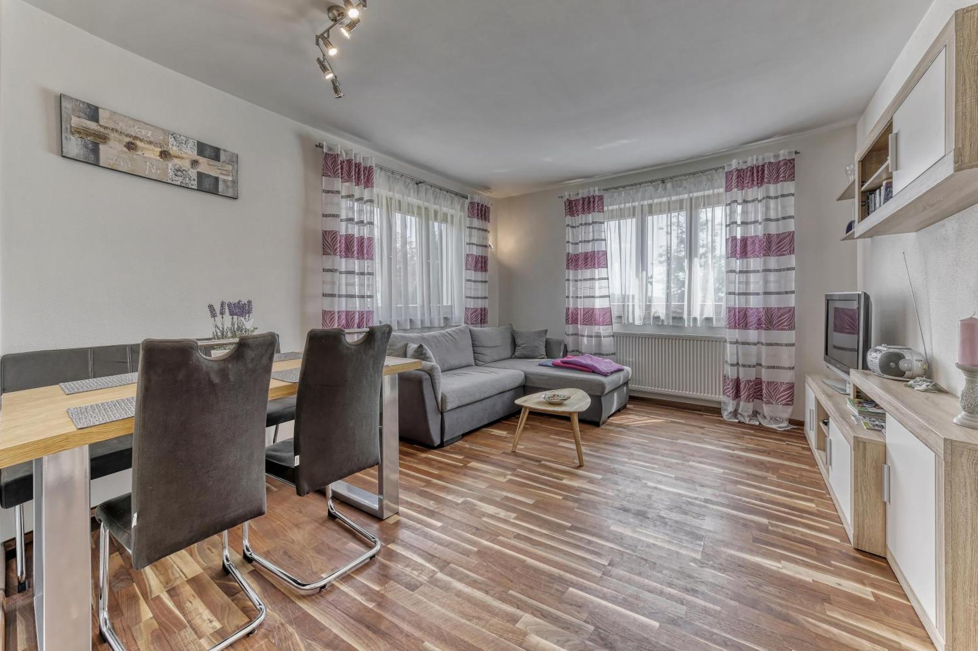 Ferienwohnung Fernblick Neukirchen vorm Wald 외부 사진
